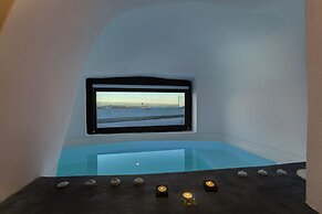 Pearl of Caldera Oia Boutique Hotel