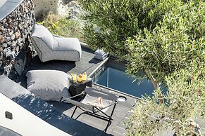 Pearl of Caldera Oia Boutique Hotel