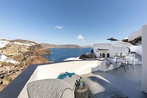 Pearl of Caldera Oia Boutique Hotel