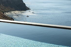 Pearl of Caldera Oia Boutique Hotel