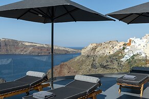 Pearl of Caldera Oia Boutique Hotel