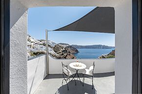 Pearl of Caldera Oia Boutique Hotel