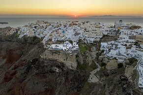 Pearl of Caldera Oia Boutique Hotel