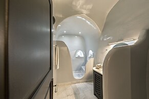 Pearl of Caldera Oia Boutique Hotel