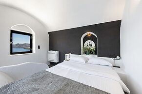 Pearl of Caldera Oia Boutique Hotel