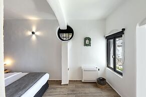 Pearl of Caldera Oia Boutique Hotel