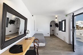 Pearl of Caldera Oia Boutique Hotel