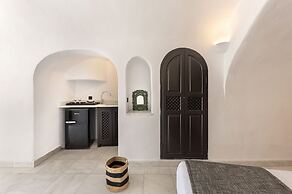 Pearl of Caldera Oia Boutique Hotel