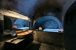 Pearl of Caldera Oia Boutique Hotel