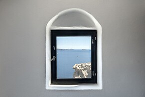 Pearl of Caldera Oia Boutique Hotel