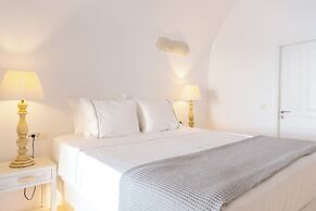 Anemos Cave Suites