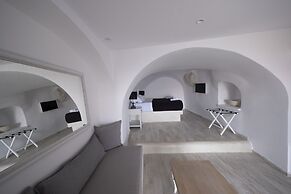 Anemos Cave Suites