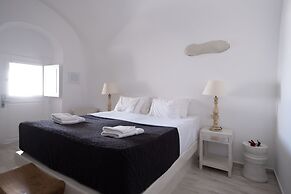 Anemos Cave Suites