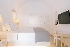 Anemos Cave Suites