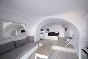 Anemos Cave Suites