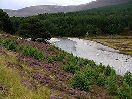 Stylish 3-bed Cottage Located in the Cairngorms
