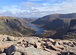 Stylish 3-bed Cottage Located in the Cairngorms