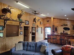 Dog-Friendly The Lodge Home in Quiet Location by RedAwning