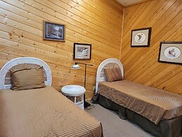 Dog-Friendly The Lodge Home in Quiet Location by RedAwning