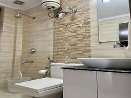 Olive Service Apartment Near Artemis