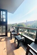 Olive Service Apartment Near Artemis