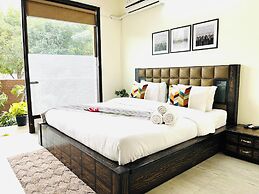 Olive Service Apartment Near Artemis