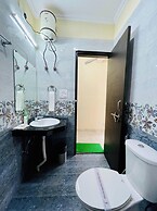 Olive Service Apartment Near Artemis