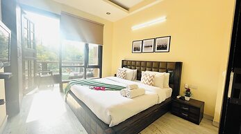 Olive Service Apartment Near Artemis