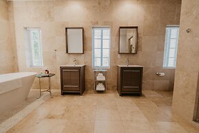 Le Soleil d'Or CaymanBrac