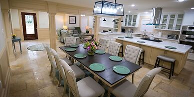 5Bdrm 3.5Bath 12Beds - HOME BIG AS TEXAS