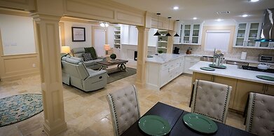 5Bdrm 3.5Bath 12Beds - HOME BIG AS TEXAS