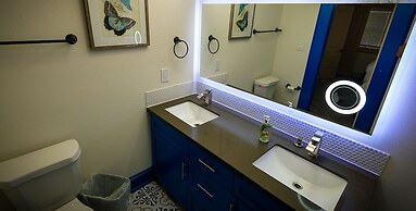 5Bdrm 3.5Bath 12Beds - HOME BIG AS TEXAS