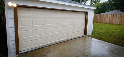 5Bdrm 3.5Bath 12Beds - HOME BIG AS TEXAS