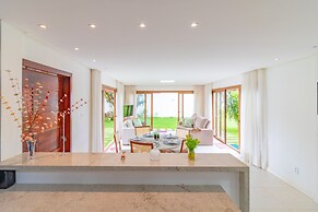 PF24 Excelente Casa 6 Suítes