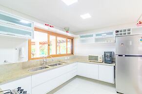 PF24 Excelente Casa 6 Suítes