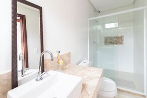 PF24 Excelente Casa 6 Suítes