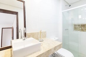 PF24 Excelente Casa 6 Suítes