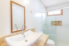 PF24 Excelente Casa 6 Suítes