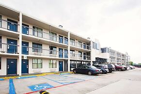 Studio 6 Houston, TX – Medical Center NRG Stadium
