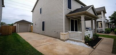 3Bdrm 2.5Bath 5Beds - Warm Home in Katy