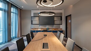 Holiday Inn Express Munich North by IHG