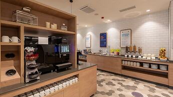 Holiday Inn Express Munich North by IHG