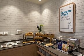 Holiday Inn Express Munich North by IHG