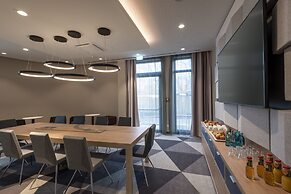 Holiday Inn Express Munich North by IHG