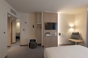 Holiday Inn Express Munich North by IHG