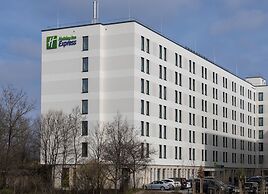 Holiday Inn Express Munich North by IHG