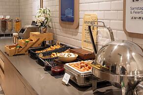 Holiday Inn Express Munich North by IHG