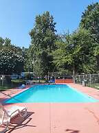 Birdsong Resort Marina Lakeside RV