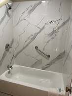 Suburban Studios Columbia - Harbison