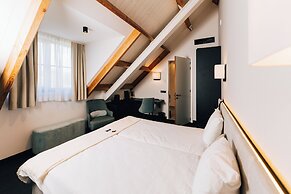 Factory Hotel